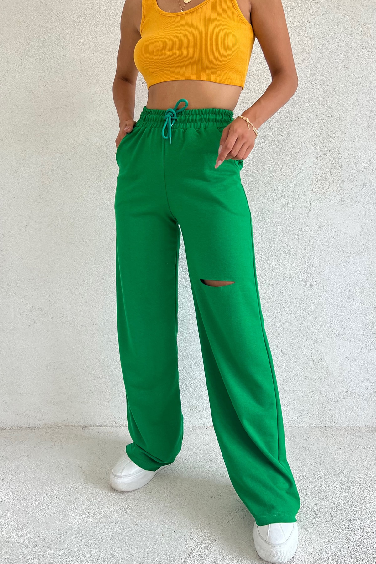 Women's Ripped Wide Leg Sweatpants