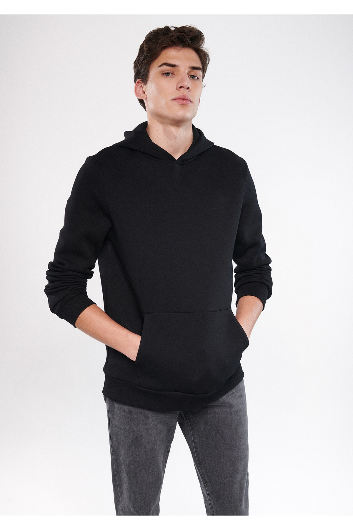 Hooded Black Basic Sweatshirt 0610937-900