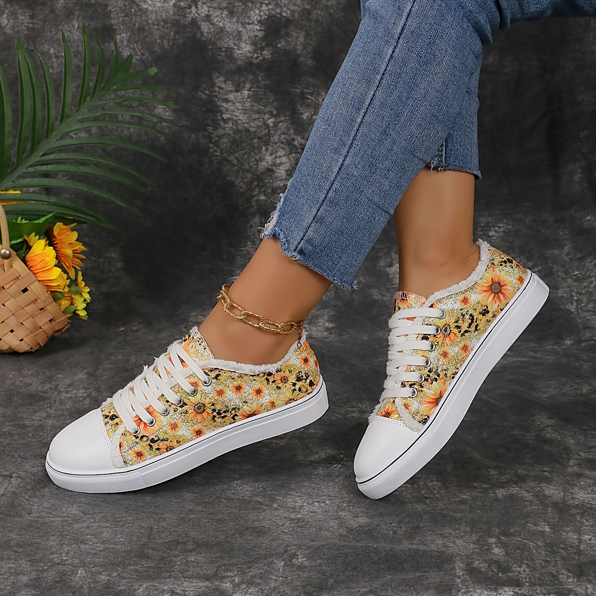 Women's Floral Print Canvas Shoes, Casual Lace Up Outdoor Shoes, Comfortable Low Top Sneakers